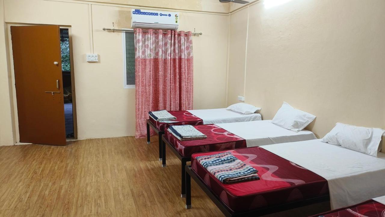 Nain Guest House Ujjain Exteriör bild
