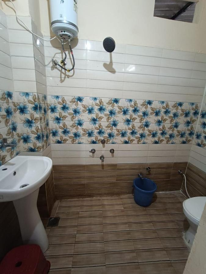 Nain Guest House Ujjain Exteriör bild
