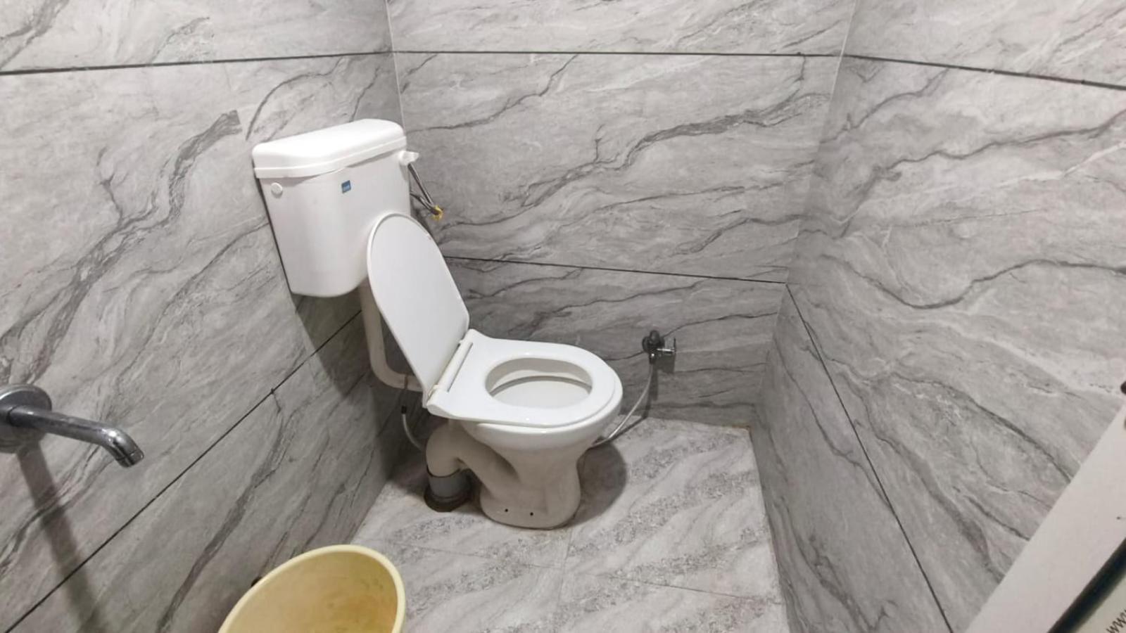 Nain Guest House Ujjain Exteriör bild