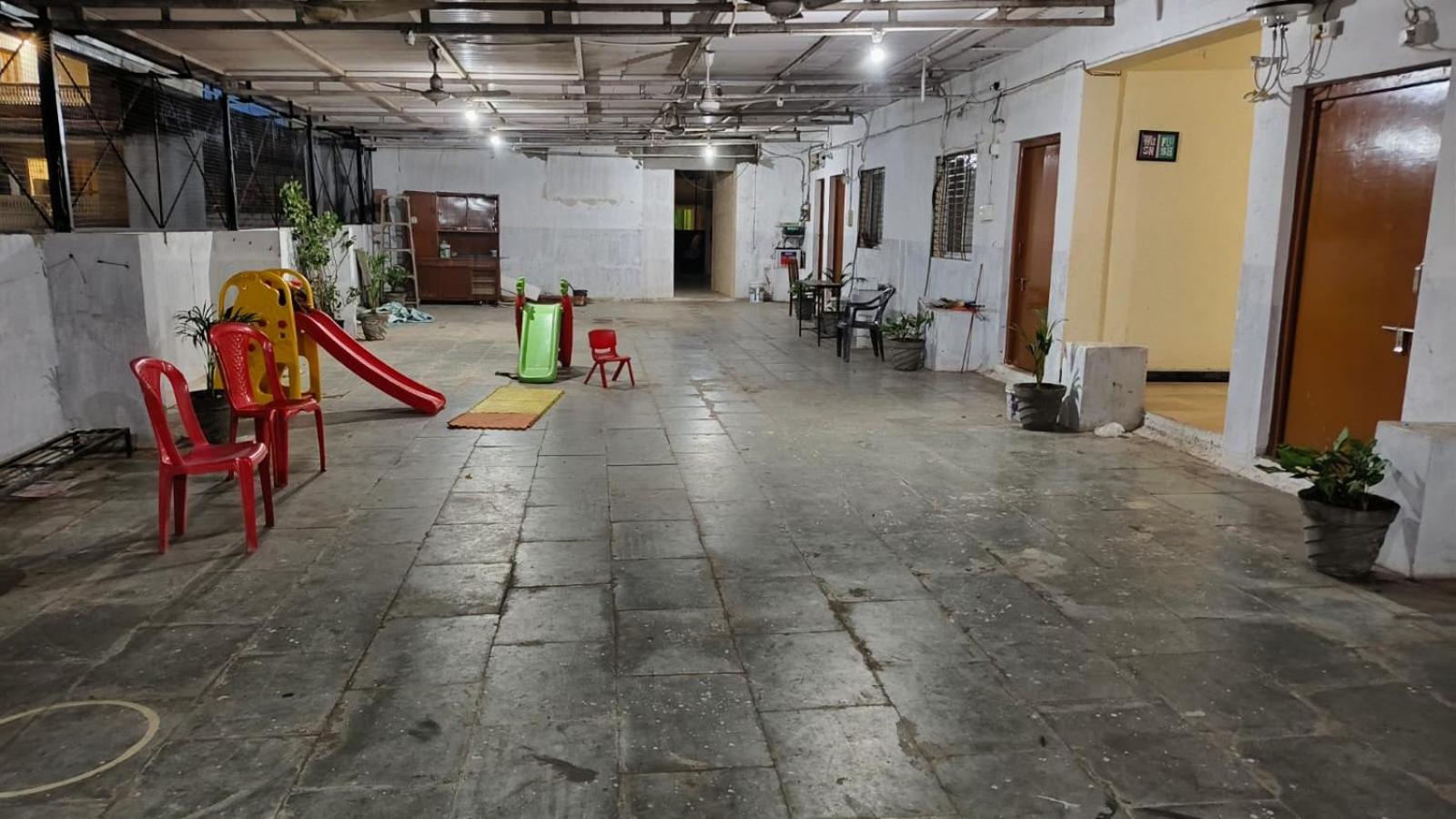 Nain Guest House Ujjain Exteriör bild
